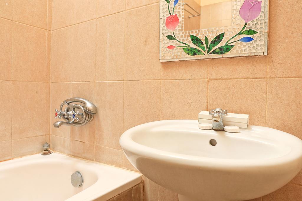 Reddoorz @ Mataram Kuta 3 Hotel Екстериор снимка