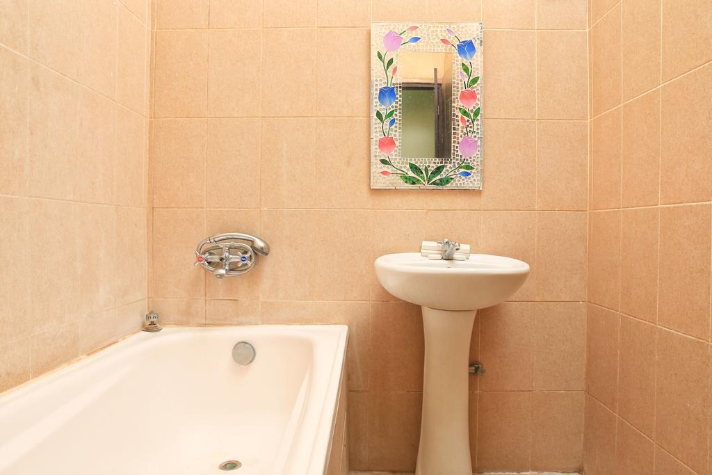 Reddoorz @ Mataram Kuta 3 Hotel Екстериор снимка